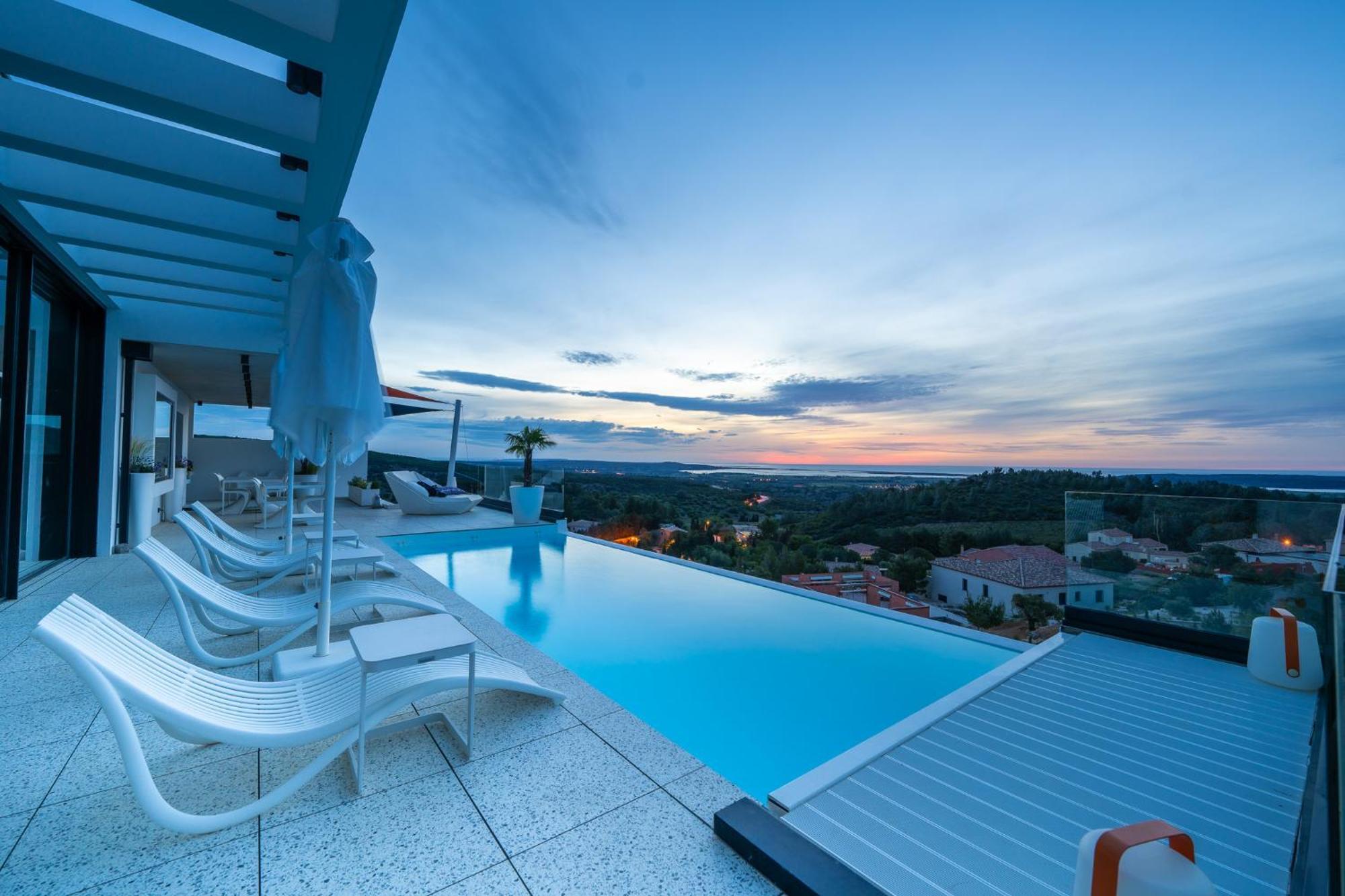 Suite 28 Treilles 外观 照片